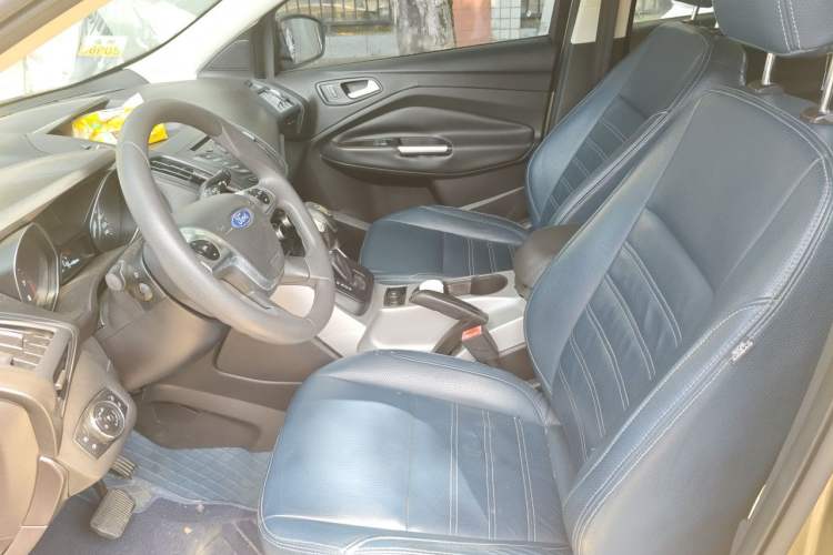 Used Ford Kuga 2013 1.6L GTDi Two-Wheel-Drive Comfort Model Left Front Seat