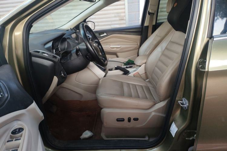 Used Ford Kuga 2013 2.0L GTDi Four-Wheel-Drive Elite Model Left Front Seat