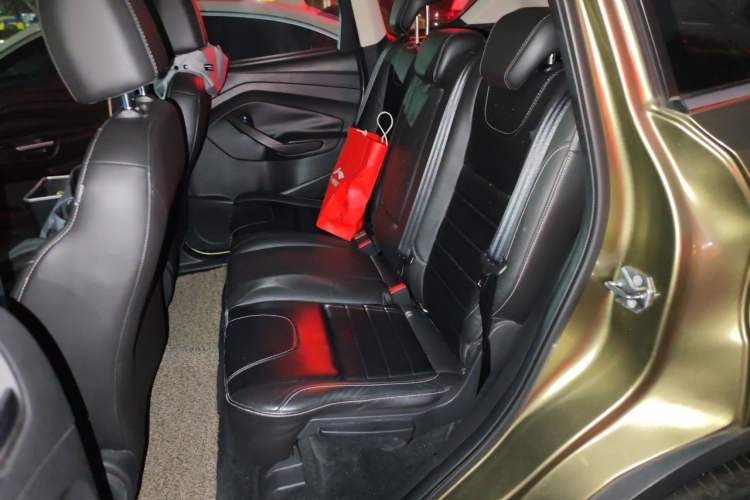 Used Ford Kuga 2013 1.6L GTDi Two-Wheel-Drive Trend Model Left Rear Seat