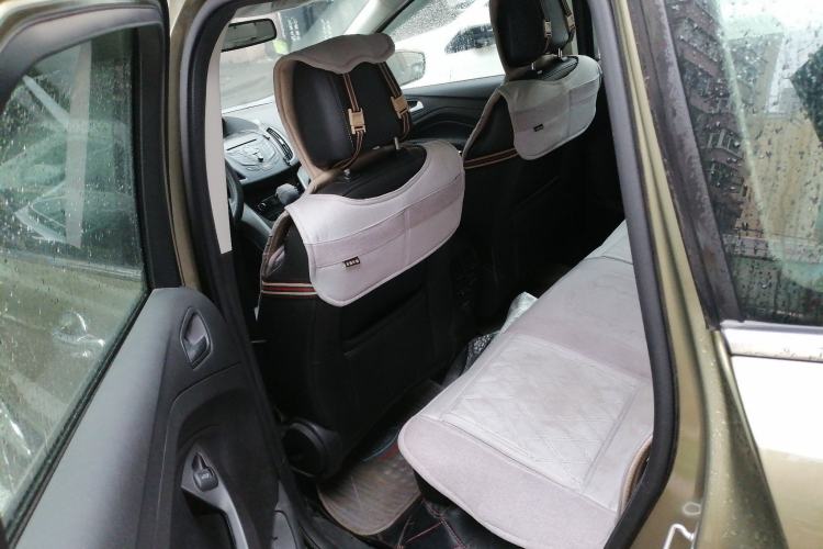 Used Ford Kuga 2013 1.6L GTDi Two-Wheel-Drive Trend Model Left Rear Seat