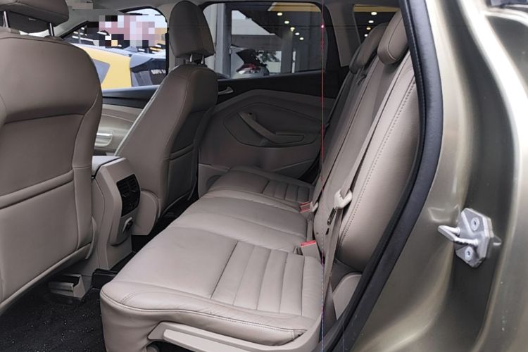 Used Ford Kuga 2013 2.0L GTDi Four-Wheel-Drive Elite Model Left Rear Seat