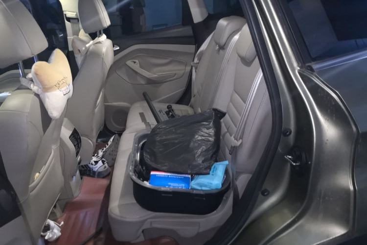 Used Ford Kuga 2013 2.0L GTDi Four-Wheel-Drive Sport Model Left Rear Seat