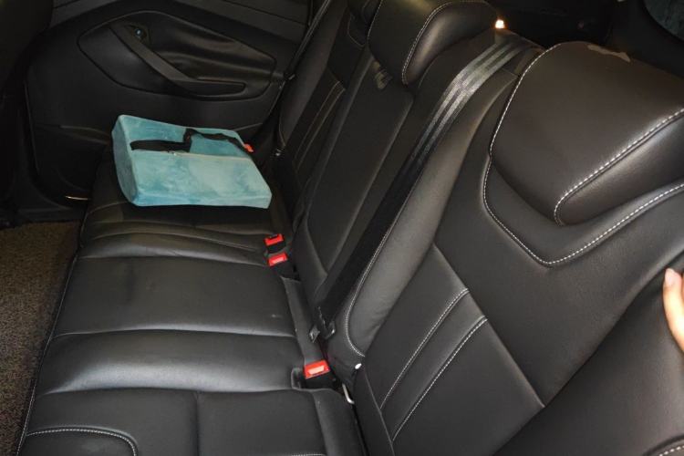 Used Ford Kuga 2013 2.0L GTDi Four-Wheel-Drive Sport Model Left Rear Seat