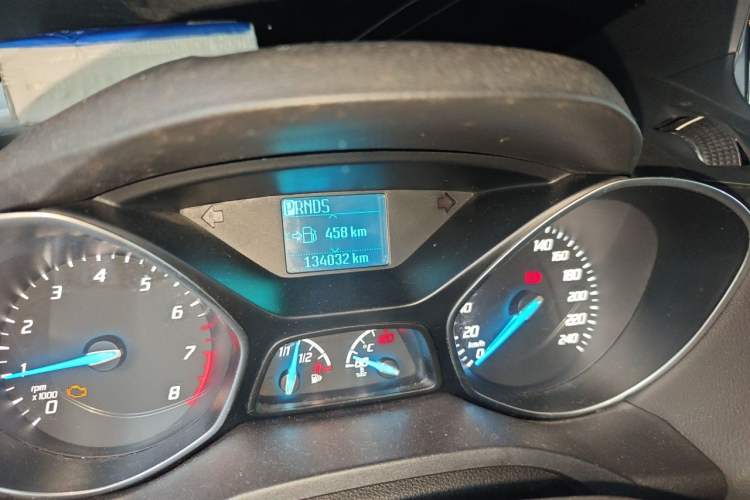 Used Ford Kuga 2013 1.6L GTDi Two-Wheel-Drive Comfort Model Odometer Close Up
