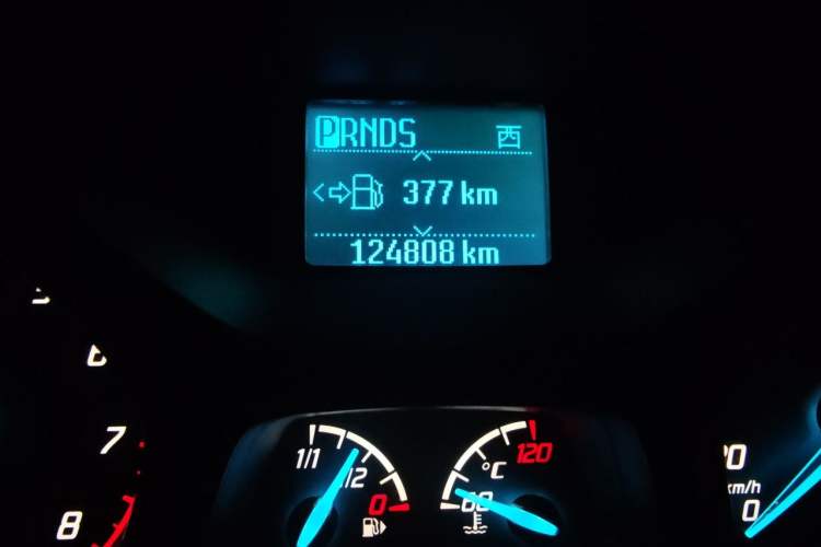 Used Ford Kuga 2013 1.6L GTDi Two-Wheel-Drive Trend Model Odometer Close Up