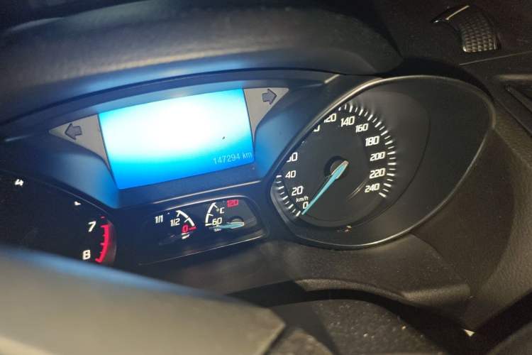 Used Ford Kuga 2013 1.6L GTDi 4x4 Elite Model Odometer Close Up