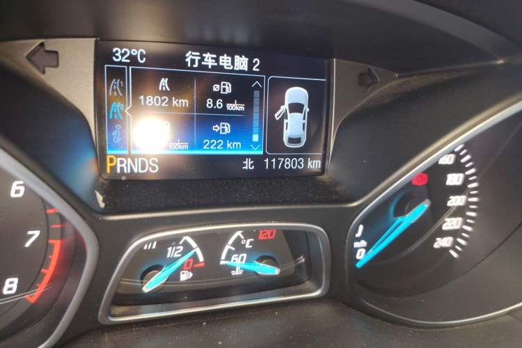 Used Ford Kuga 2013 1.6L GTDi 4x4 Elite Model Odometer Close Up