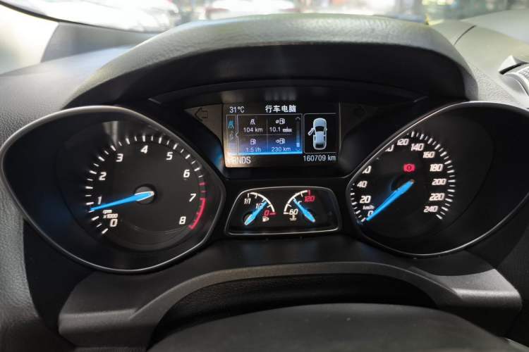 Used Ford Kuga 2013 1.6L GTDi 4x4 Elite Model Odometer Close Up