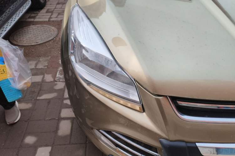 Used Ford Kuga 2013 1.6L GTDi 4x4 Elite Model Right Front Headlight