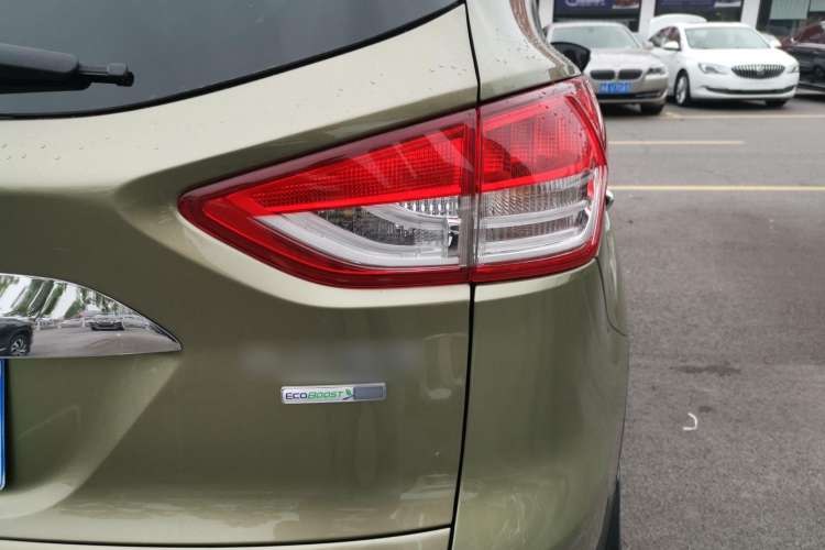 Used Ford Kuga 2013 2.0L GTDi Four-Wheel-Drive Sport Model Right Rear Taillight