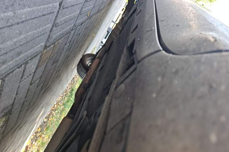 Used Ford Kuga 2013 2.0L GTDi Four-Wheel-Drive Sport Model Right Side Sill