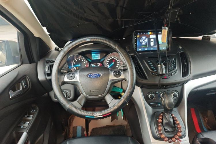 Used Ford Kuga 2013 1.6L GTDi Two-Wheel-Drive Comfort Model Steering Wheel