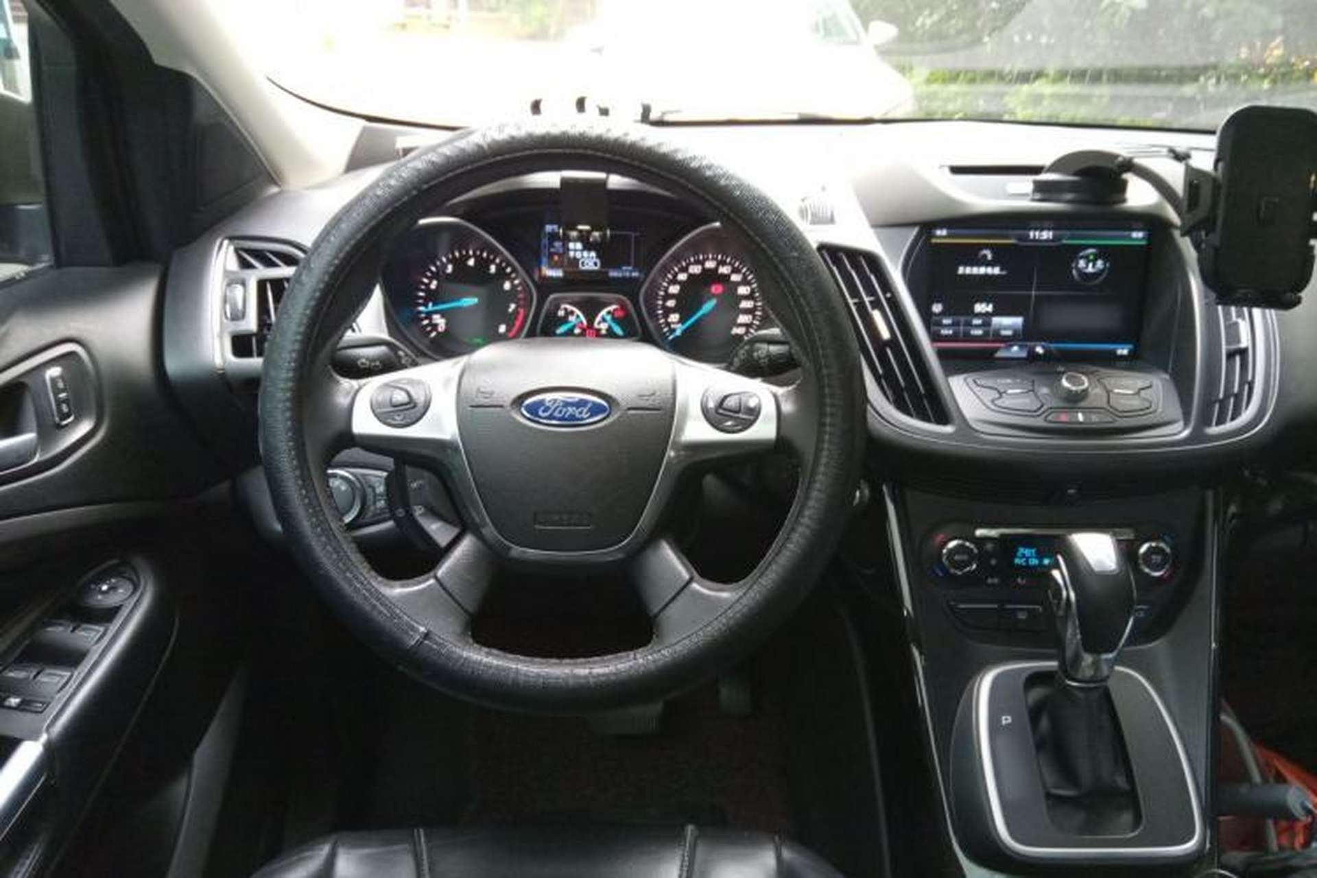 Used Ford Kuga 2013 2.0L GTDi Four-Wheel-Drive Sport Model Steering Wheel
