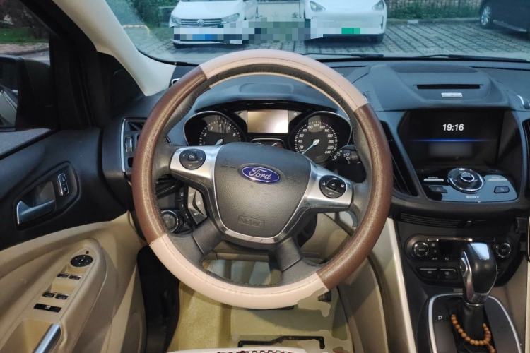 Used Ford Kuga 2013 2.0L GTDi Four-Wheel Drive Premium Model Steering Wheel
