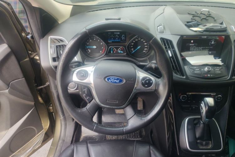 Used Ford Kuga 2013 2.0L GTDi Four-Wheel-Drive Sport Model Steering Wheel