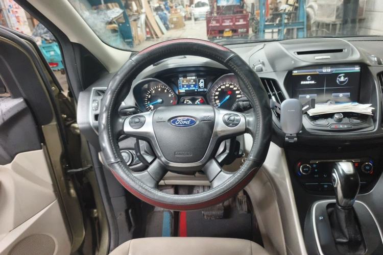 Used Ford Kuga 2013 1.6L GTDi 4x4 Elite Model Steering Wheel
