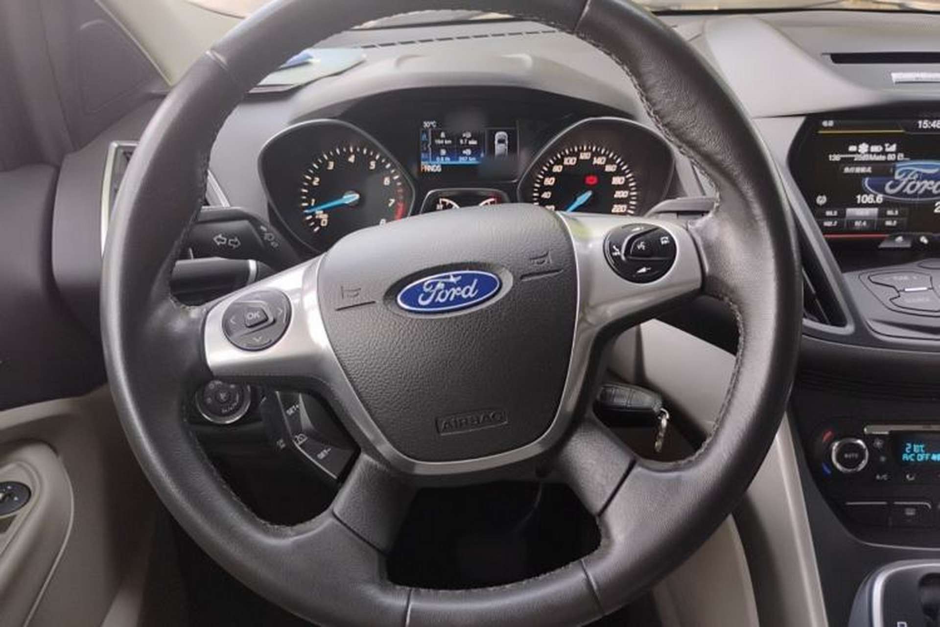 Used Ford Kuga 2013 2.0L GTDi Four-Wheel-Drive Elite Model Steering Wheel