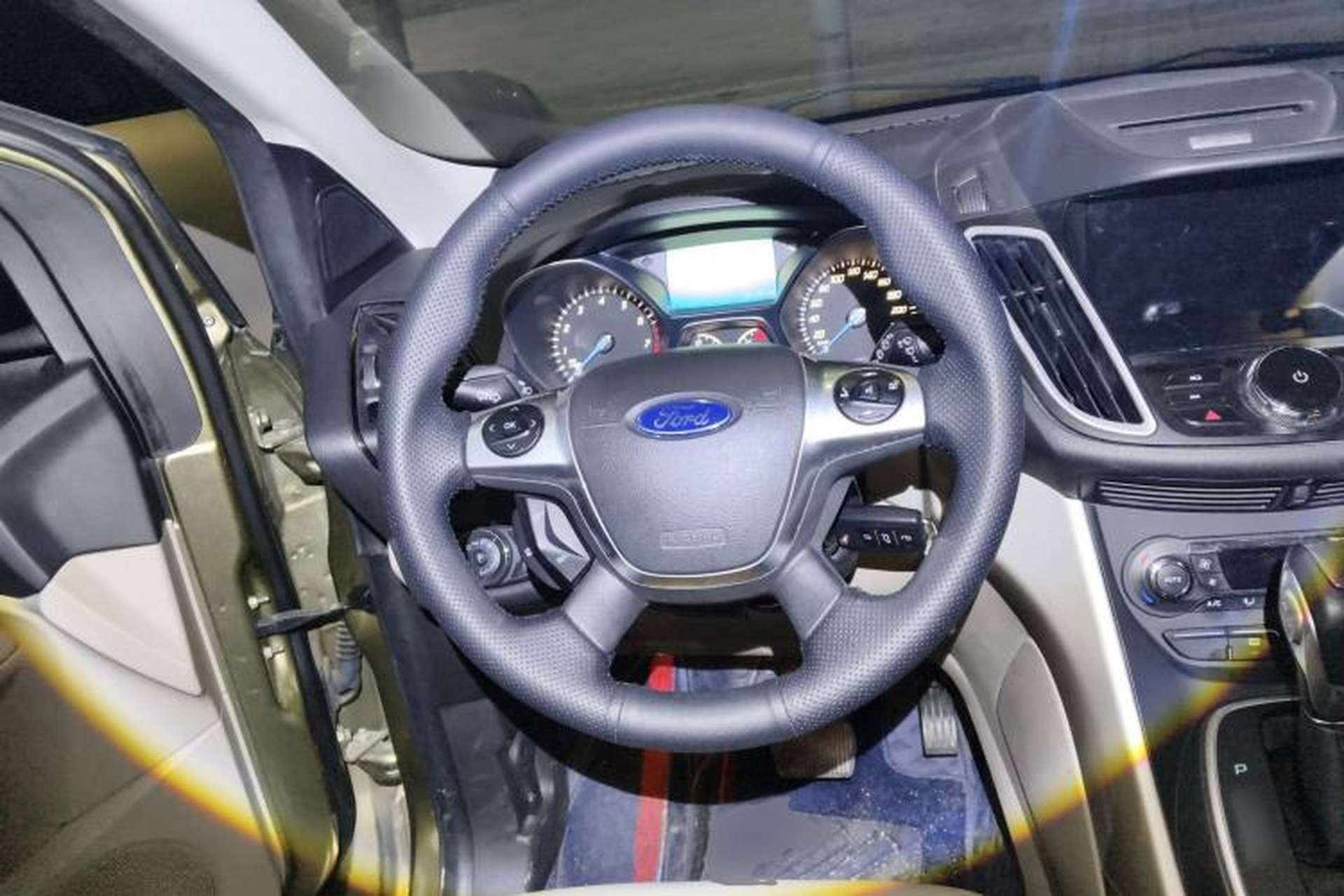 Used Ford Kuga 2013 1.6L GTDi 4x4 Elite Model Steering Wheel