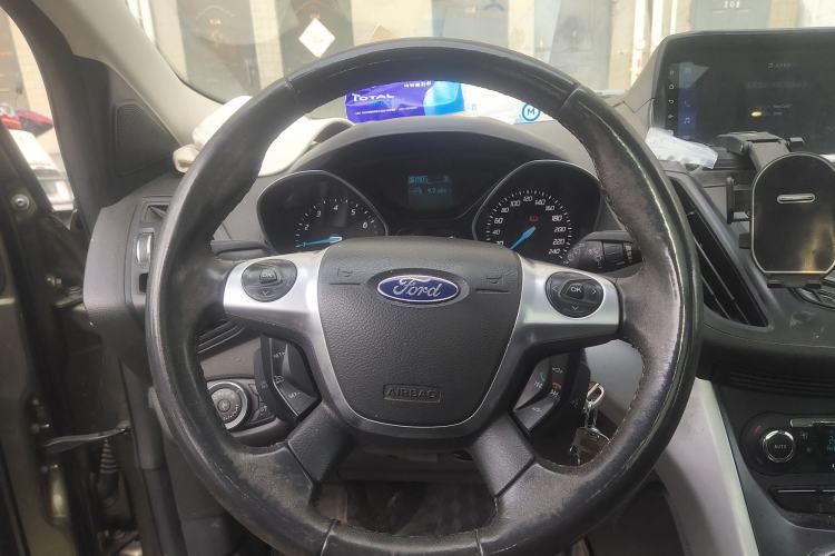 Used Ford Kuga 2013 1.6L GTDi Two-Wheel-Drive Trend Model Steering Wheel