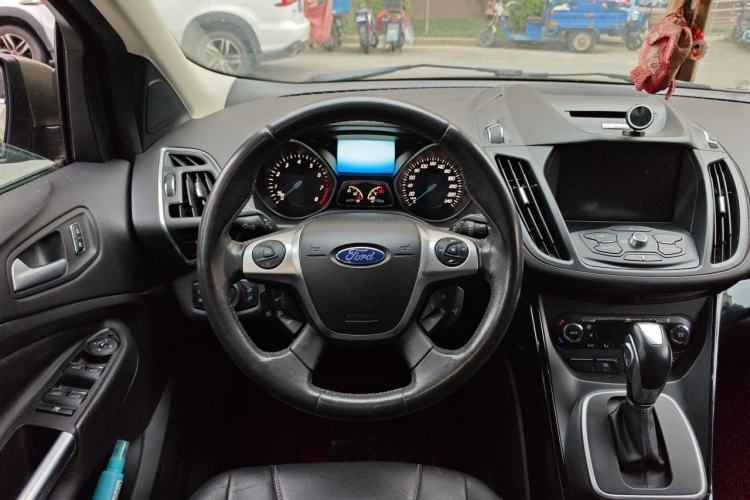 Used Ford Kuga 2013 2.0L GTDi Four-Wheel-Drive Sport Model Steering Wheel