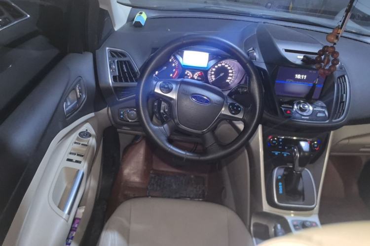 Used Ford Kuga 2013 2.0L GTDi Four-Wheel-Drive Sport Model Steering Wheel