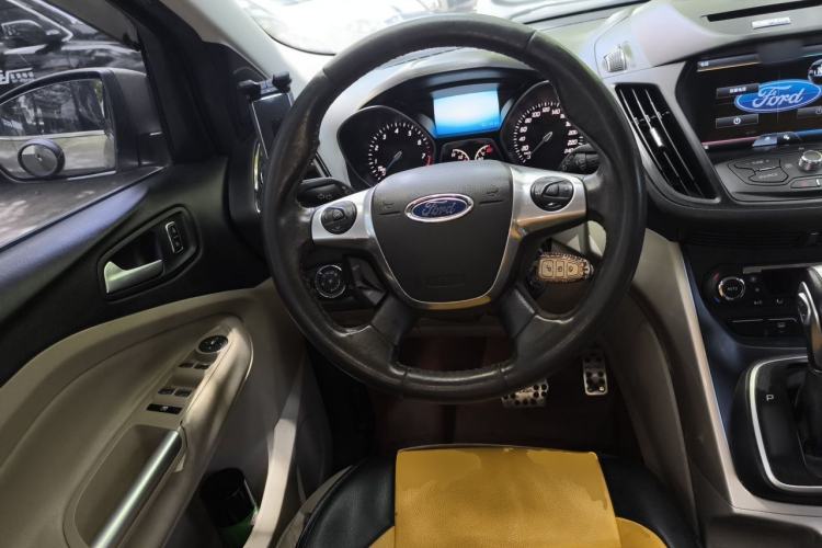 Used Ford Kuga 2013 1.6L GTDi 4x4 Elite Model Steering Wheel