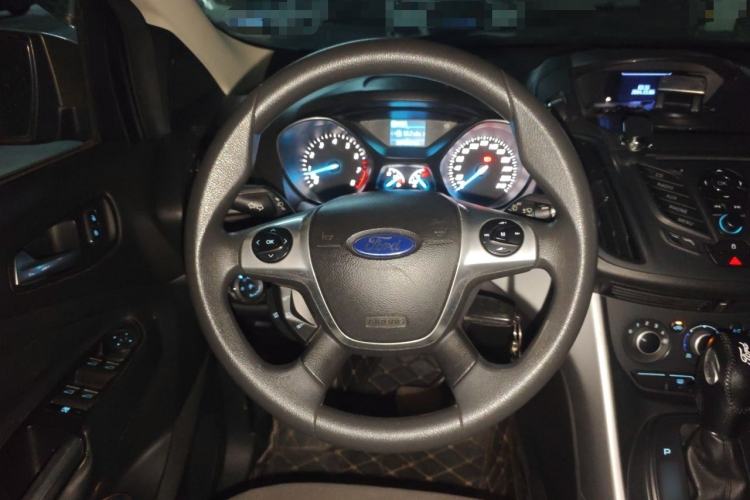 Used Ford Kuga 2013 1.6L GTDi Two-Wheel-Drive Comfort Model Steering Wheel