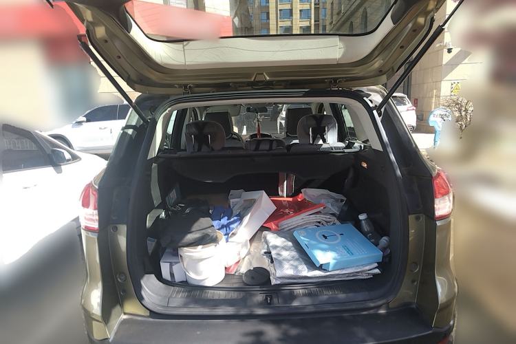 Used Ford Kuga 2013 1.6L GTDi Two-Wheel-Drive Comfort Model Trunk