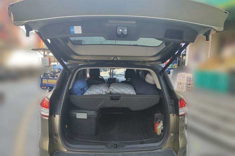 Used Ford Kuga 2013 2.0L GTDi Four-Wheel-Drive Sport Model Trunk