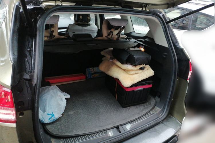 Used Ford Kuga 2013 1.6L GTDi Two-Wheel-Drive Trend Model Trunk