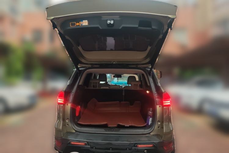 Used Ford Kuga 2013 2.0L GTDi Four-Wheel-Drive Elite Model Trunk