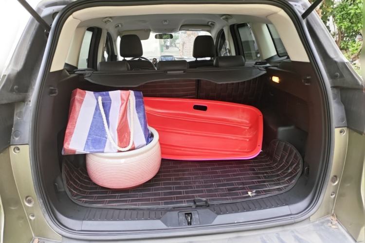 Used Ford Kuga 2013 1.6L GTDi Two-Wheel-Drive Comfort Model Trunk