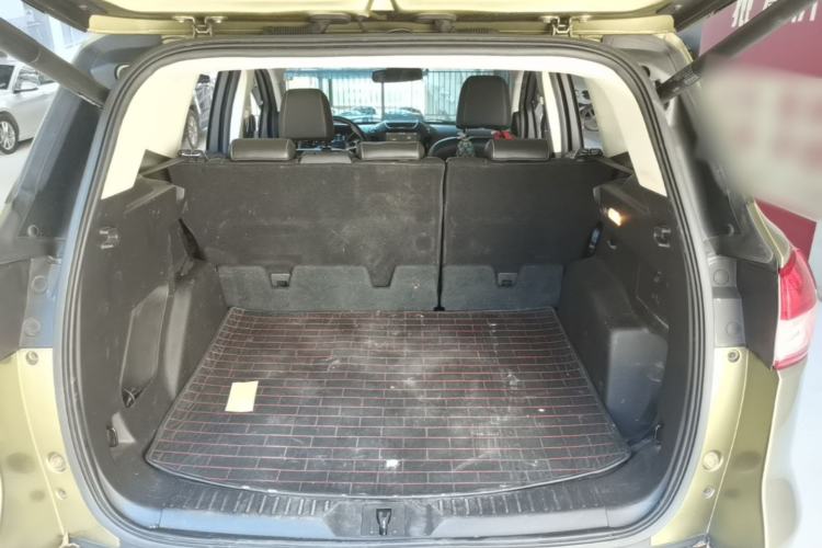 Used Ford Kuga 2013 2.0L GTDi Four-Wheel-Drive Sport Model Trunk