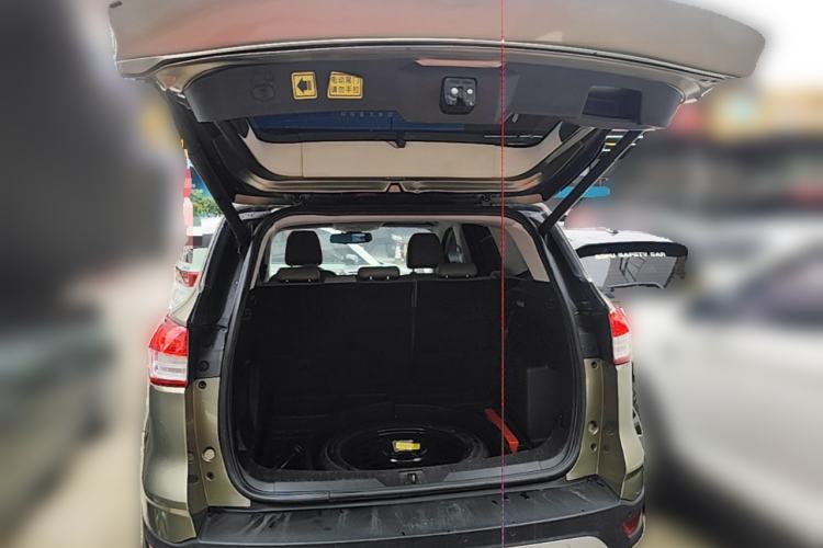 Used Ford Kuga 2013 2.0L GTDi Four-Wheel-Drive Elite Model Trunk