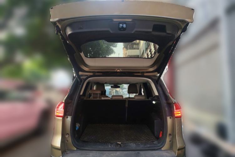 Used Ford Kuga 2013 2.0L GTDi Four-Wheel-Drive Elite Model Trunk
