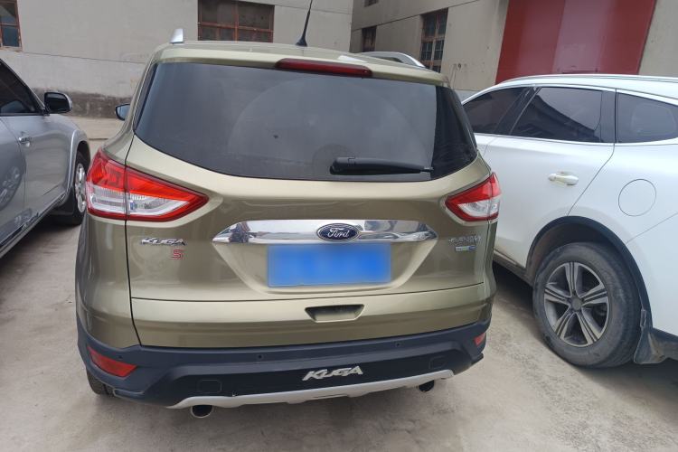 Used Ford Kuga 2013 2.0L GTDi Four-Wheel-Drive Sport Model Trunk