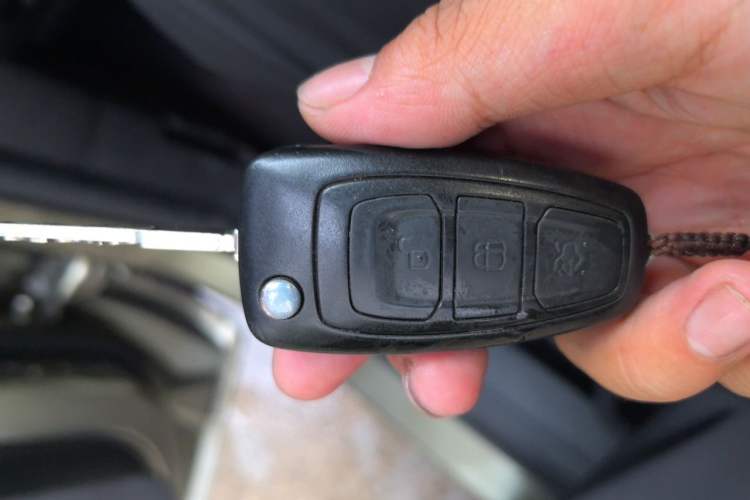Used Ford Kuga 2013 1.6L GTDi Two-Wheel-Drive Comfort Model Vehicle Key