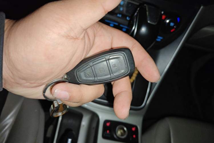 Used Ford Kuga 2013 2.0L GTDi Four-Wheel-Drive Sport Model Vehicle Key