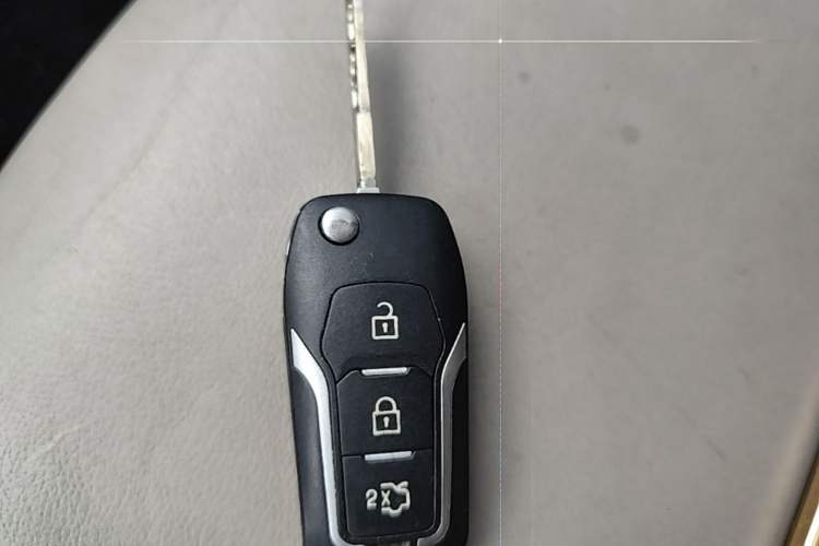 Used Ford Kuga 2013 2.0L GTDi Four-Wheel-Drive Elite Model Vehicle Key
