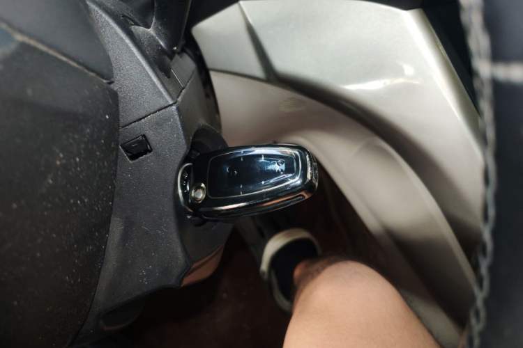 Used Ford Kuga 2013 2.0L GTDi Four-Wheel-Drive Elite Model Vehicle Key