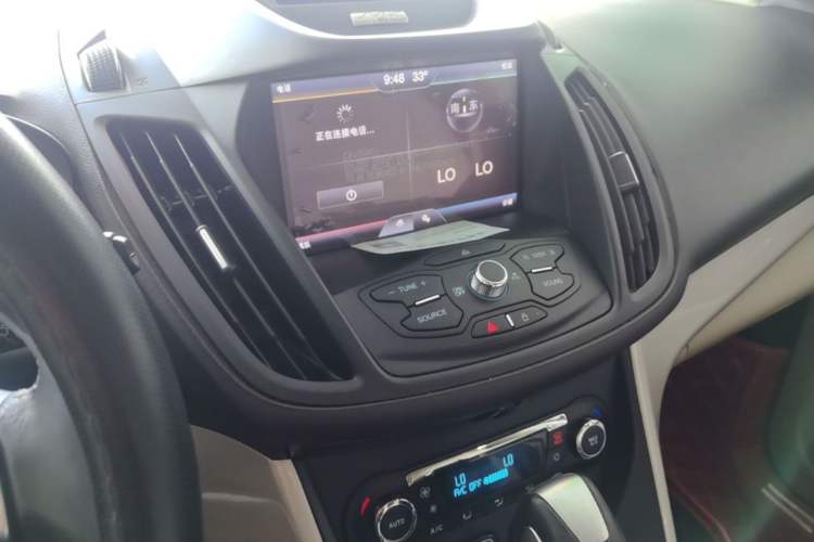 Used Ford Kuga 2013 1.6L GTDi 4x4 Elite Model Audio And AC Panel