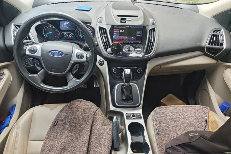 Used Ford Kuga 2013 2.0L GTDi Four-Wheel Drive Premium Model Center Console