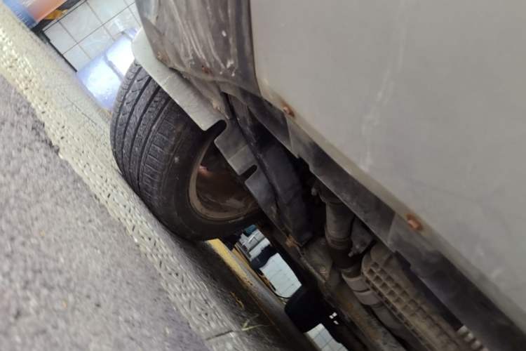 Used Ford Kuga 2013 1.6L GTDi 4x4 Elite Model Chassis Front Right