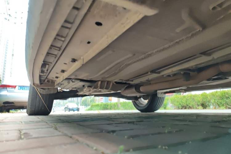 Used Ford Kuga 2013 2.0L GTDi Four-Wheel Drive Premium Model Chassis Front Right