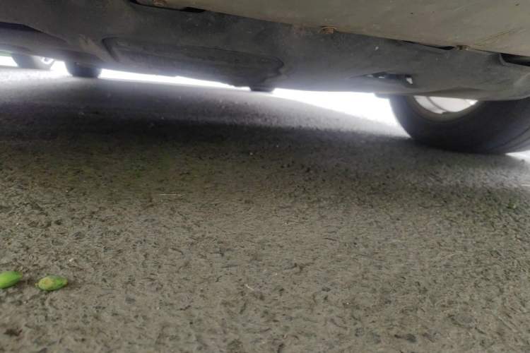 Used Ford Kuga 2013 1.6L GTDi Two-Wheel-Drive Trend Model Chassis Front