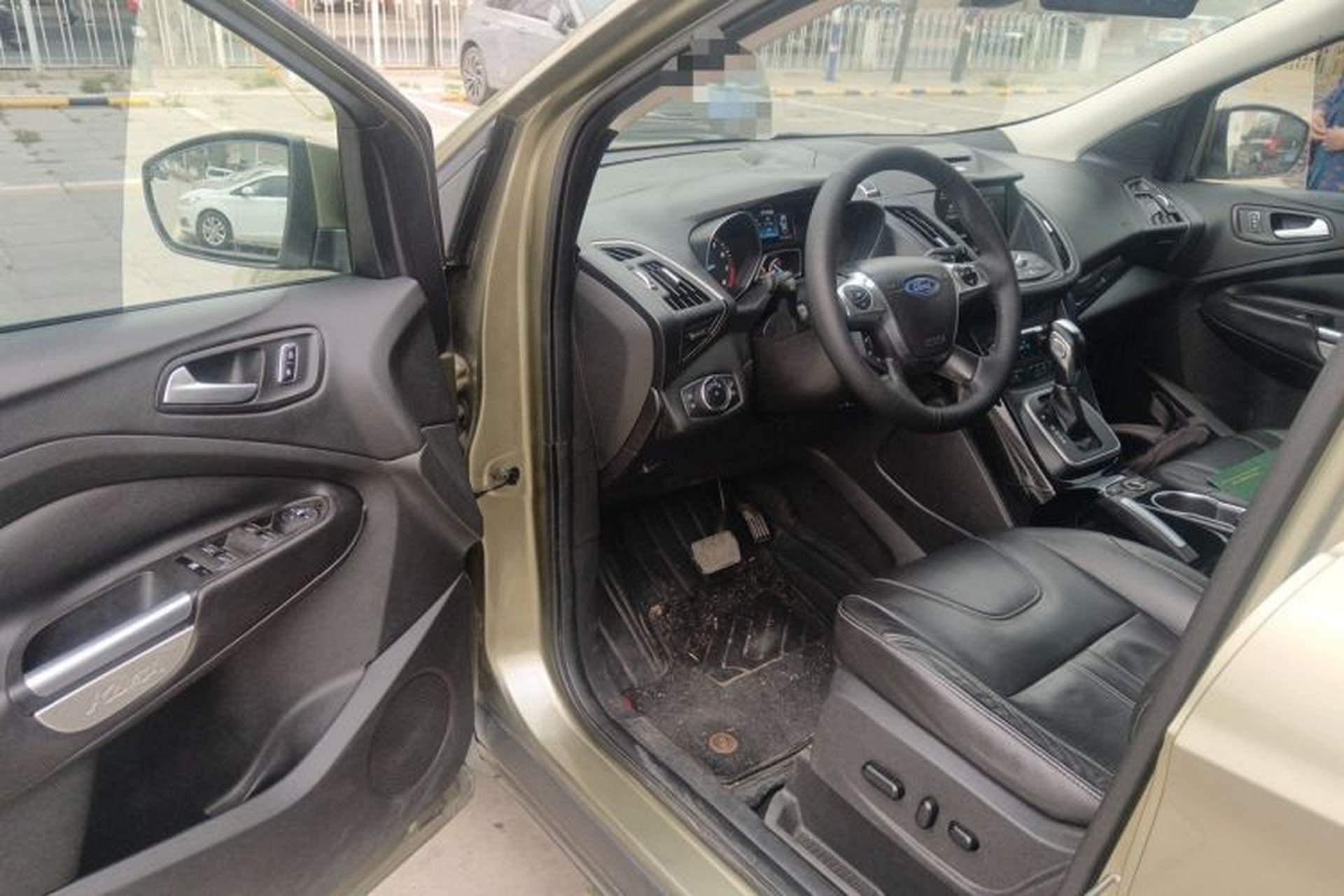 Used Ford Kuga 2013 2.0L GTDi Four-Wheel-Drive Sport Model Driver Seat