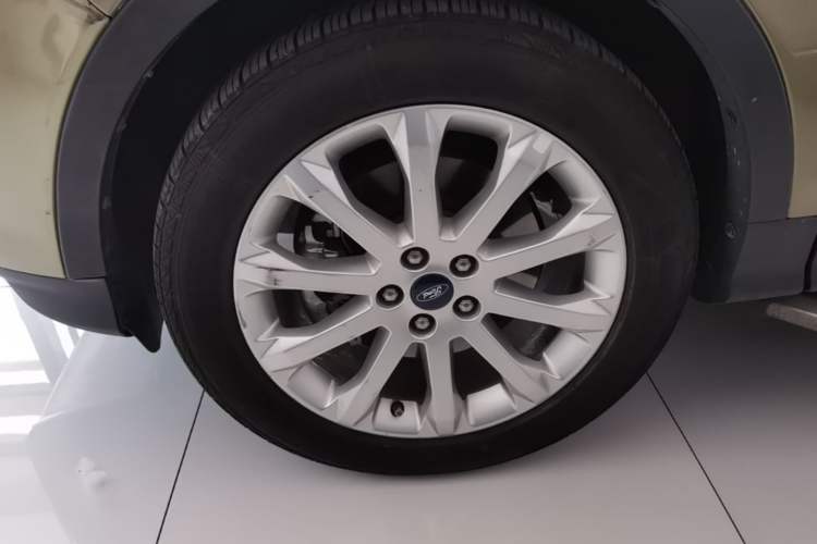 Used Ford Kuga 2013 1.6L GTDi 4x4 Elite Model Exterior 4