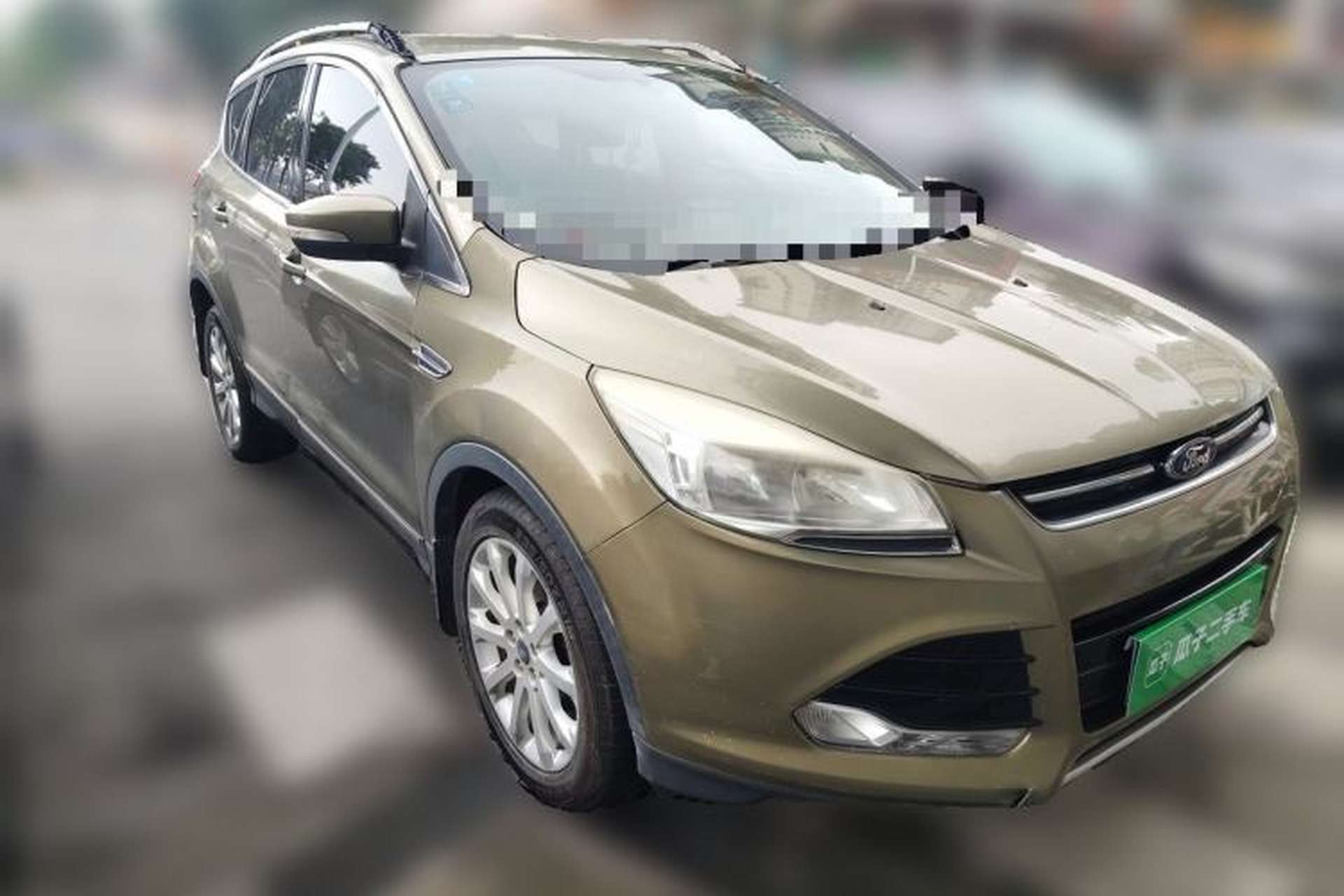 Used Ford Kuga 2013 1.6L GTDi Two-Wheel-Drive Comfort Model Front Right 45 Deg