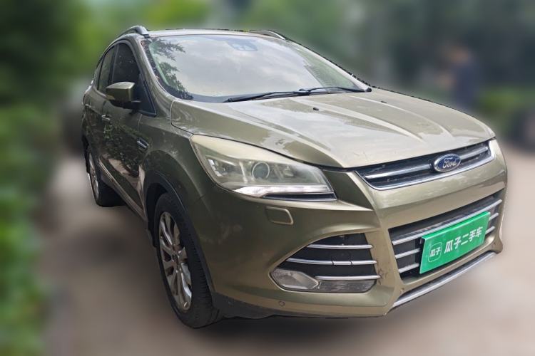 Used Ford Kuga 2013 2.0L GTDi Four-Wheel Drive Premium Model Front Right 45 Deg