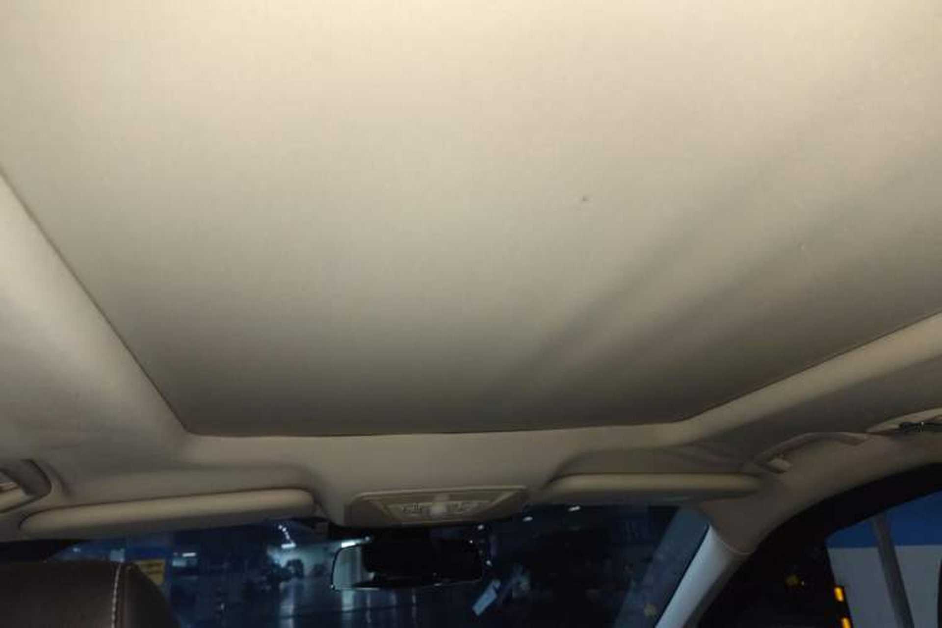 Used Ford Kuga 2013 2.0L GTDi Four-Wheel-Drive Sport Model Headliner